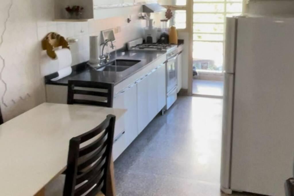 Apartment Sunny 3-room With 24-hour Security Buenos Aires